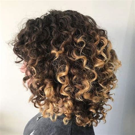 19 Modern Perm Hair Ideas That Are Starting to Trend Right Now