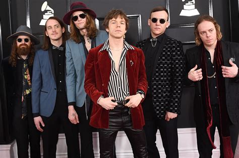 Cage The Elephant lanza su nuevo disco 'Unpeeled' ¡Escúchalo ...