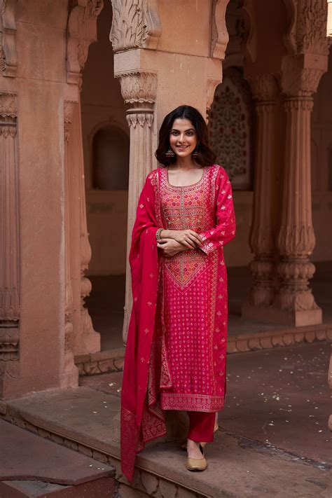 Pink Dola Jacquard Suit Set (with Pants and Dupatta) – Heritage Official