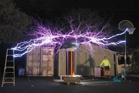 Tesla_coil_18 inch