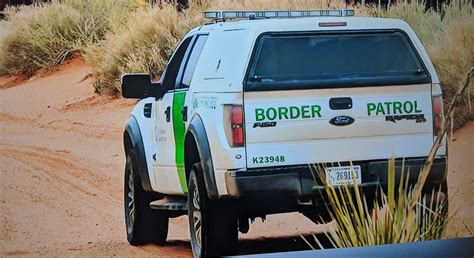 Ford Raptor Border Patrol Brothers Cram 7 Aliens Into Car During