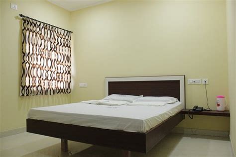 SHS GRAND PARK (Coimbatore, Tamil Nadu) - Hotel Reviews, Photos, Rate ...