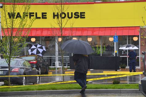 Nashville Shooting Waffle House - jawapan rot