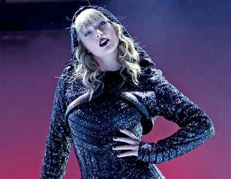 Taylor Swift Reputation Era : Get Ready For Taylor Swift's First Awards ...