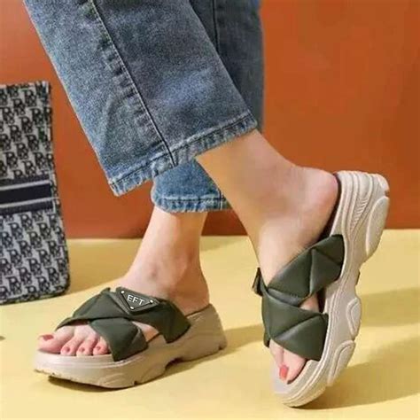 PENNEN Women Green Casual Price in India - Buy PENNEN Women Green ...