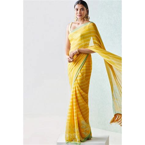 Mira Rajput Kapoor made a case for sunshine hues in a printed yellow ...