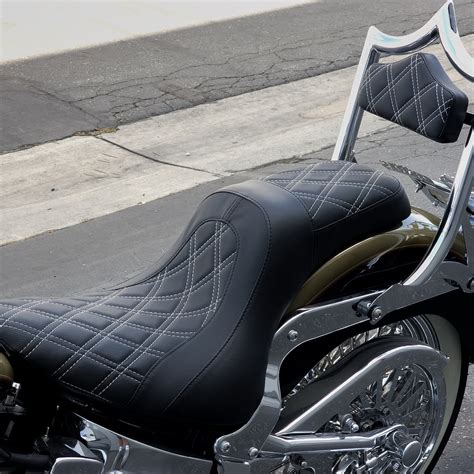 The FASTBACK 2Up | Softail Seat 2000-2017 – CMC Motorsports