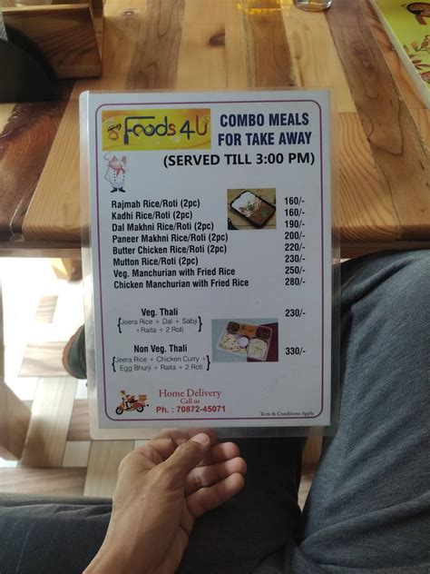 Menu at Foods 4 U, Bir