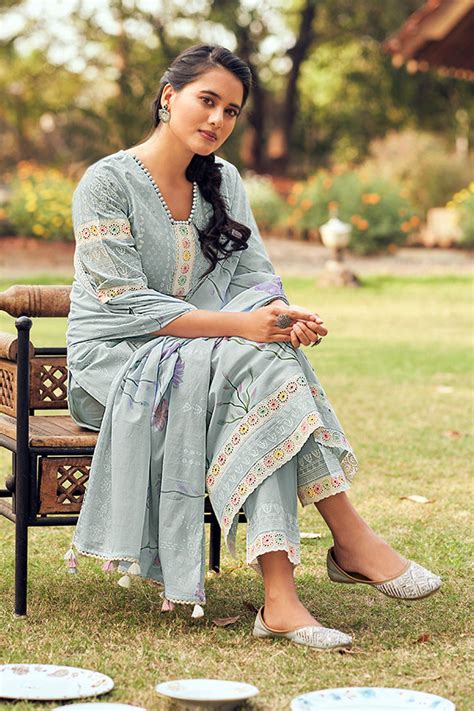 Buy Salwar Kameez Online | Indian Ethnic Wear | Latest Suits & Dresses ...