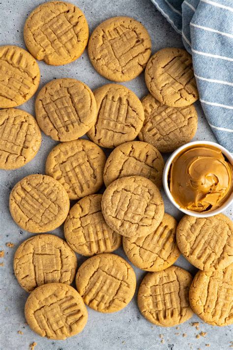 Old-Fashioned Chewy Peanut Butter Cookies - The Cooking Duo
