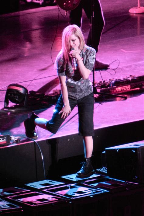 Avril Lavigne "The Best Damn Tour" @ Beijing Wukesong Aren… | Flickr