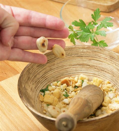 Sopa de fiesta con pescado y marisco