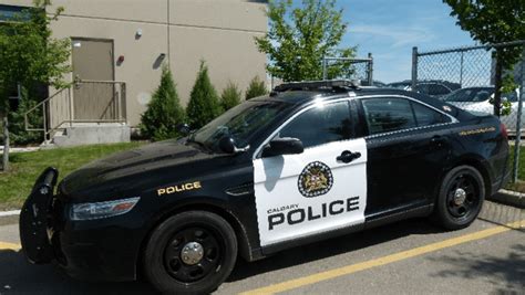 Police Calgary 的图像结果