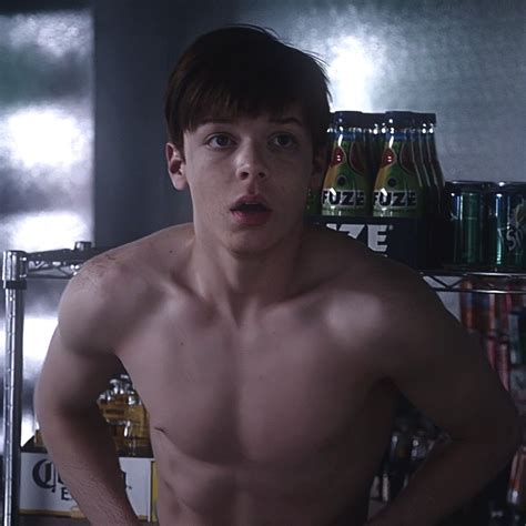 Shameless Season 2, Shameless Tv Show, Shameless Mickey And Ian, Ian And Mickey, Shameless ...