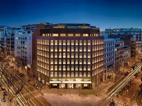 H10 The One Barcelona, Spain - Photos, Room Rates & Promotions