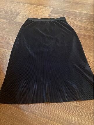 Siyah Hafif Parlak Çizgi Detaylı Midi Boy Etek Koton Midi Etek %20 ...
