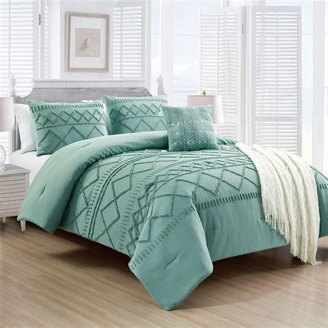 Found & Fable 5-Piece Light Green Tufted Comforter Set, Full/Queen