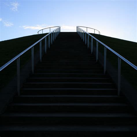 Download wallpaper 2780x2780 stairs, steps, dark, bottom view ipad air ...