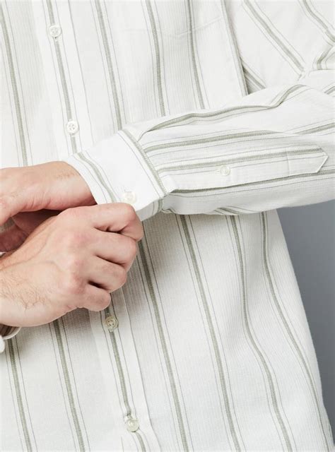 Buy Men Striped Slim Fit Shirt Online at just Rs. 1049.0 ...