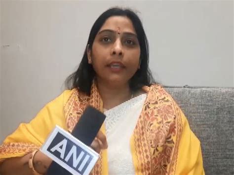 Swami Prasad Maurya's remarks on Ramcharitmanas should be discussed ...