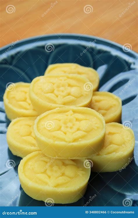 Mung Bean Sprout Pixel Art Vector Drawing | CartoonDealer.com #308501345