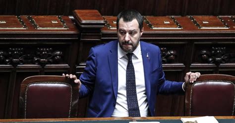 Il decreto sicurezza è legge: tutte le novità dai migranti ai rimpatri ...