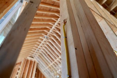 Southwire 1000-ft 12/2 Romex SIMpull Solid Indoor CU NM-B W/G ...