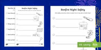 Bonfire Night Safety Poster Writing Worksheet / Worksheet