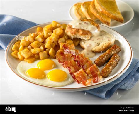 Breakfast Biscuits With Eggs And Bacon at Deborah Mcgee blog