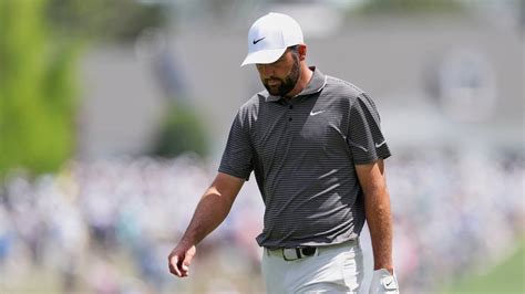 Defending champion Scottie Scheffler fails to make a move, trails by 7 ...