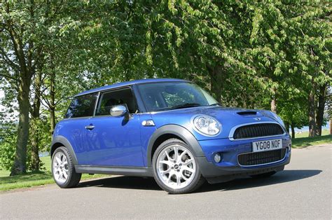 Used MINI Cooper S Hatchback (2006 - 2016) MPG | Parkers