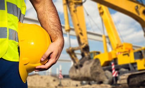 Essential Safety Equipment for Construction Workers | Safety Services ...