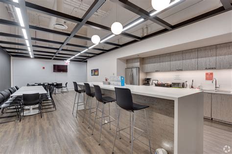 2 N Riverside Plz, Chicago, IL 60606 - Two North Riverside Plaza | LoopNet