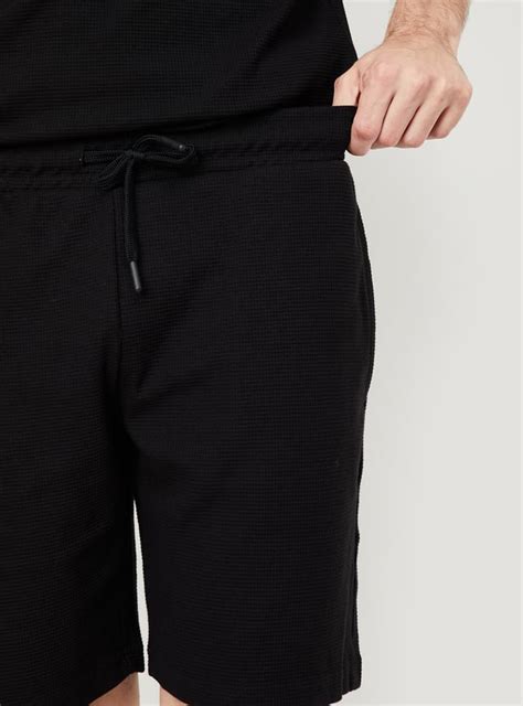 Buy Men Knit Shorts Online at just Rs. 599.0 - 1000014871984 | Max Fashion