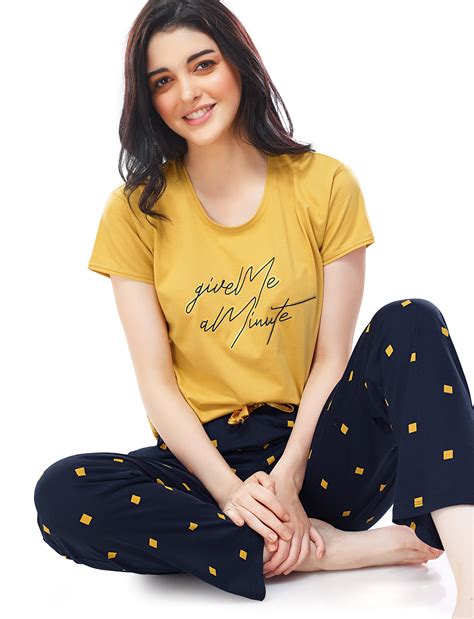 ZEYO Women's Cotton Yellow Square Printed Stylish Night suit set