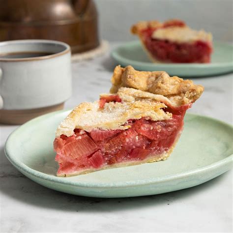 Strawberry-Rhubarb Pie Recipe: How to Make It
