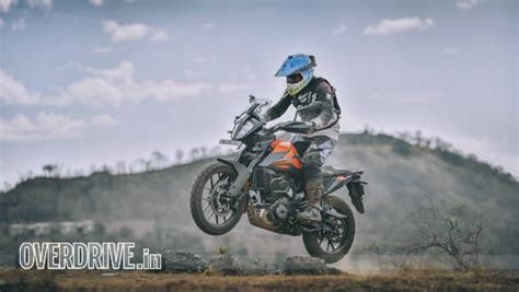Comparison test: KTM 390 Adventure vs Royal Enfield Himalayan BSVI vs ...
