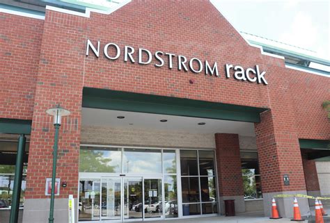 Framingham Police: Thief Steals Sunglasses & Sneakers at Shoppers World ...