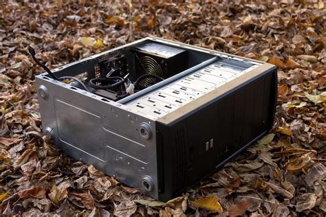 Broken Computer 的图像结果