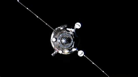 Progress 95 docks at ISS carrying food, fuel, and essential supplies ...
