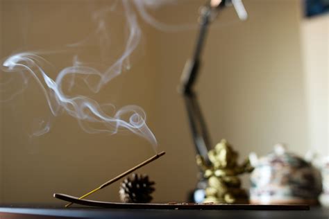 GROUNDING MORNING RITUALS FOR INNER & OUTER RADIANCE – SVARASYA