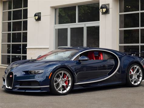 Download wallpaper dark, bugatti, blue, chiron, section bugatti in resolution 2732x2048