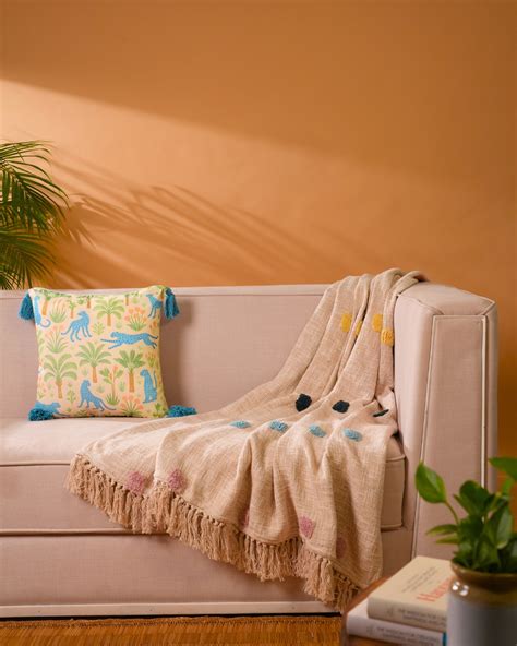 Polka Pop Tufted Throw – India Ka Maal