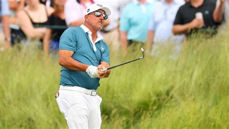 What makes Oakmont the hardest golf course in the world?