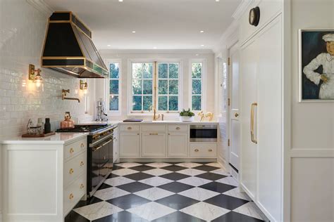 15 Stunning Black and White Kitchens That Define Timeless Elegance ...