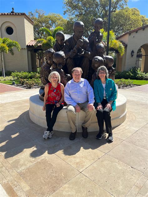 Apr 6 | Hello Neighbor! – The Mister Rogers Walking Tour (guided ...