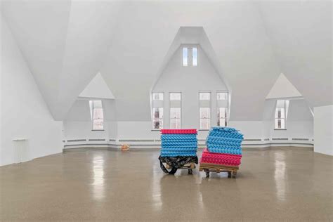 GHISLAINE LEUNG at The Renaissance Society Chicago - Artmap.com