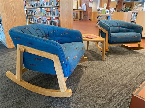 Lake Geneva Public Library - Library Furniture International
