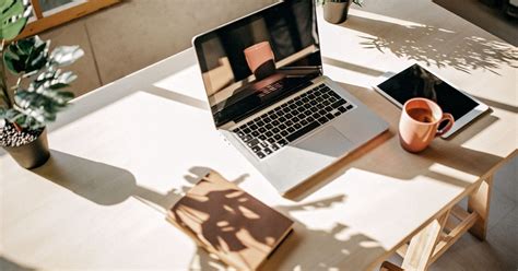 Home Office Expenses 2025: What You Can and Can’t Claim - Cosca