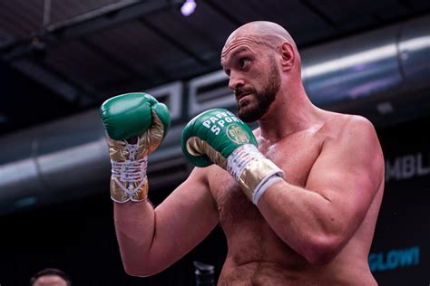 Tyson Fury Boxing 的图像结果